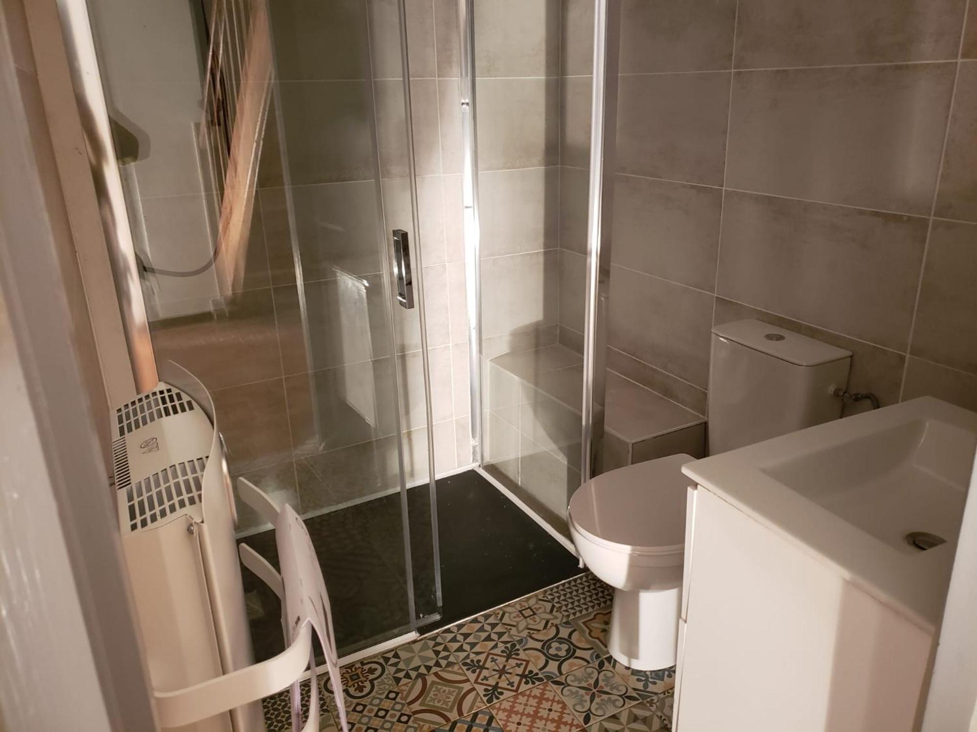 Chambres Meublees Et Spacieuses LʼIsle-Jourdain Buitenkant foto